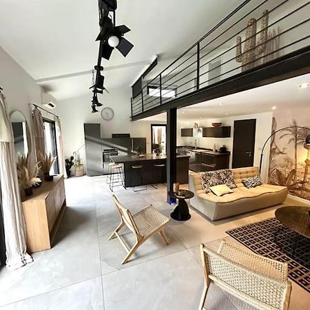 Superbe Maison Avec Jacuzzi Ventabren Bagian luar foto