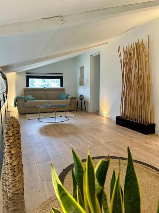 Superbe Maison Avec Jacuzzi Ventabren Bagian luar foto